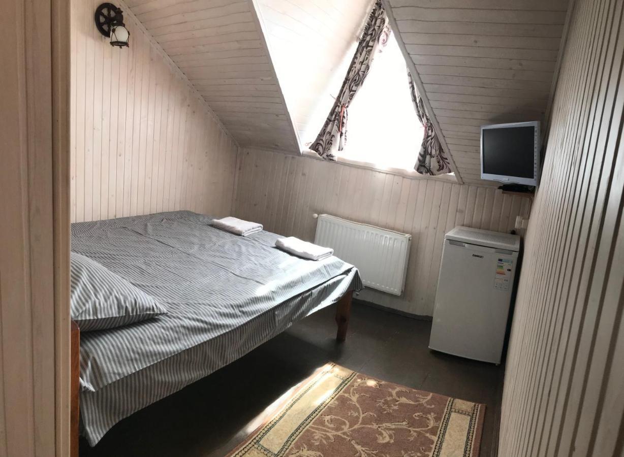 슬랍스크 Артемів Двір 빌라 외부 사진